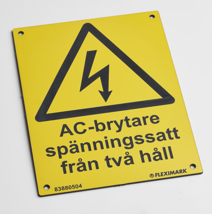 AC_brytare_spänningssatt2_gravyr_110x150